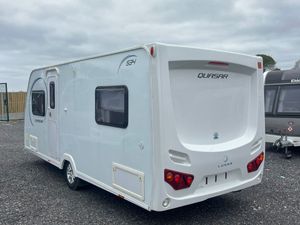 Lunar Quasar 4 Berth Fixed Bed Caravan - Image 4