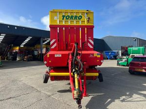 2015 Pottinger Torro 5100 Silage Wagon - Image 2
