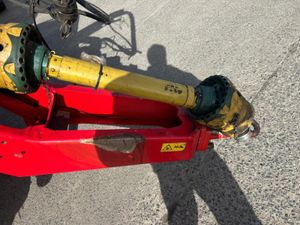 2015 Pottinger Torro 5100 Silage Wagon - Image 4