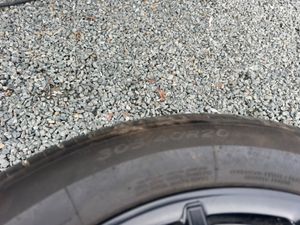 201 BMW X5 RIMS 305/40R20 275/45/20 - Image 2