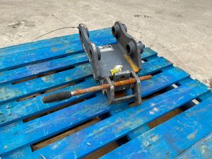 STRICKLAND QUICK HITCH.....40mm PINS........7119. - Image 3