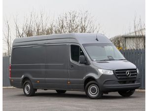 Mercedes-Benz Sprinter 3.5 H2 PRO VAN AUTOMATIC - Image 4