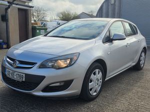 2013 VAUXHALL ASTRA - Image 2