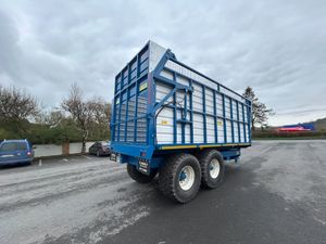 DONNELLY SILAGE TRAILER WITH EXTENSTION - Image 3
