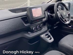 Renault Trafic TRAFIC LL30 BLUE DCI 170 9SP AUTO € - Image 2