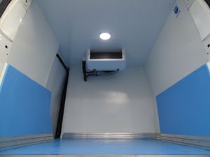 2023 Volkswagen Caddy Refrigerated Van - Image 3