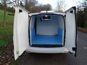 2023 Volkswagen Caddy Refrigerated Van - Image 2