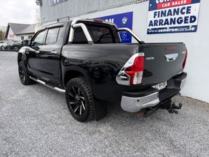 2016 TOYOTA HILUX 2.4 D-4D INVINICBLE X D/C AUTO - Image 3