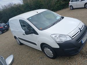 Citroen Berlingo 2018 3 seat in cabin - Image 2
