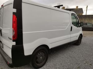 2014 Renault Trafic 2.0 dci swb - Image 4