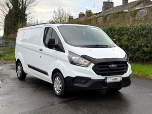 ABSOLUTELY IMMACULATE 221 LWB TRANSIT CUSTOM - Image 2