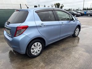 2013 Toyota Vitz automatic - Image 4