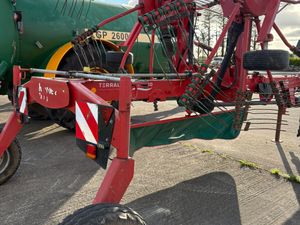 2015 Kverneland Rake - Image 4