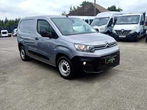 2023 CITROEN BERLINGO TOP SPEC - Image 3