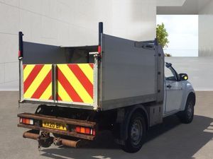 VB - 2020 Isuzu D-Max Tipper Van - Image 4