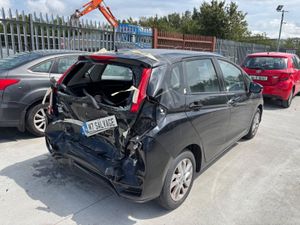 18 Jazz 1.3 Petrol Manual 80km Drives - Image 3