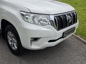Toyota Land Cruiser 2019 including vat new doe - Image 4