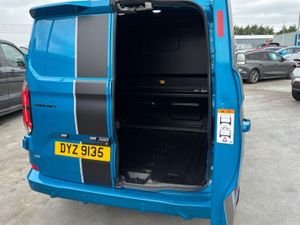 Ford Transit Custom 320 Sport AUTO L1 SWB Double C - Image 4