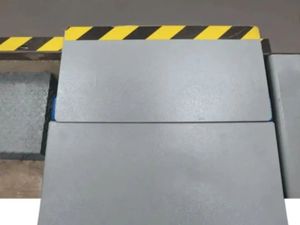 Ravaglioli Platform Scissor Lift 5.5 Metre, 5-ton - Image 4