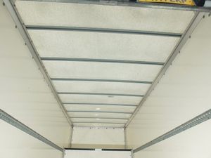 VB - 2021 Iveco Daily Luton Box Van - Image 3