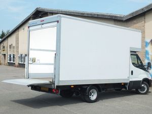 VB - 2022 Iveco Daily Luton Box Van - Image 4