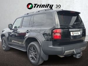 Toyota Land Cruiser ** HEATED / COOLING SEATS ** 2 - Image 3