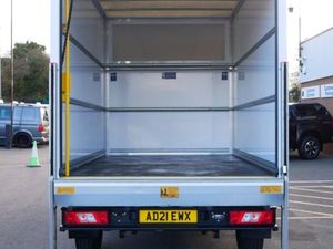 VB - 2021 Ford Transit Luton Box Van - Image 2