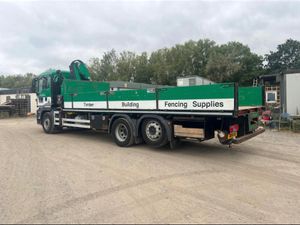Man 6x2 Hiab Crane - Image 4