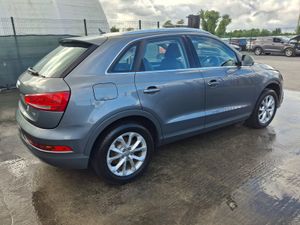 182 Audi Q3  2.0 Tdi - Image 3