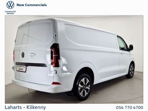 Volkswagen Transporter 30 VAN LWB TRENDLINE 150HP - Image 3
