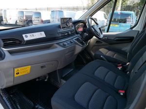 VB - 2024 Maxus Deliver 9 Luton Box Van - Image 2