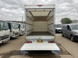 VB - 2025 Renault Master Luton Box Van - Image 2