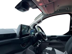 Ford Transit Custom LIMITED - Image 3