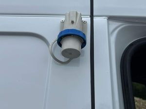 VB - 2022 Mercedes-Benz Sprinter Refrigerated Van - Image 4