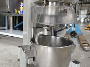 Electrolux 22 litre mixer - Image 2