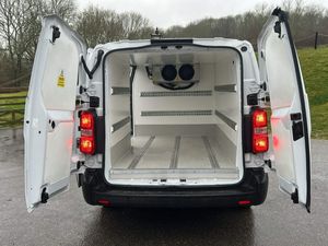 VB - 2023 Vauxhall Vivaro Refrigerated Van - Image 2