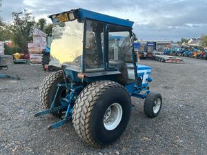 Ford 1910 Compact Tractor - Image 3