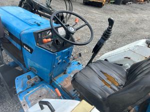 Ford 1920 Compact Tractor with Loader - Image 3