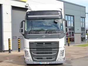 2019 VOLVO FH460 4X2 LOW-RIDE TRACTOR UNIT - Image 2