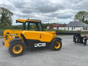 2025 JCB 525-60 Loader - Image 4