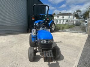 New Holland TC21 Compact Tractor - Image 2