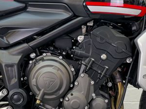 2022 Triumph Trident 660 - Image 2