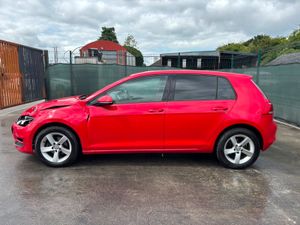 152 VW Golf TDI   Light Front Damage - Image 4