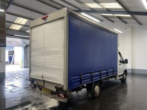2022 Maxus Deliver 9 CurtainSider Van - Image 2
