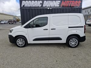 221 Peugeot Partner High Spec - Image 4