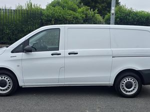 Mercedes-Benz eVito Fully Electric van 60Kw - Image 4
