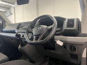 2020 Volkswagen Crafter Luton Box Van - Image 4