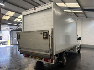 2020 Volkswagen Crafter Luton Box Van - Image 3