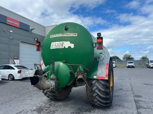 2010 Major 2400Gal Tank - Image 4