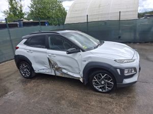 201 Hyundai Kona   Hybrid  Automatic - Image 2